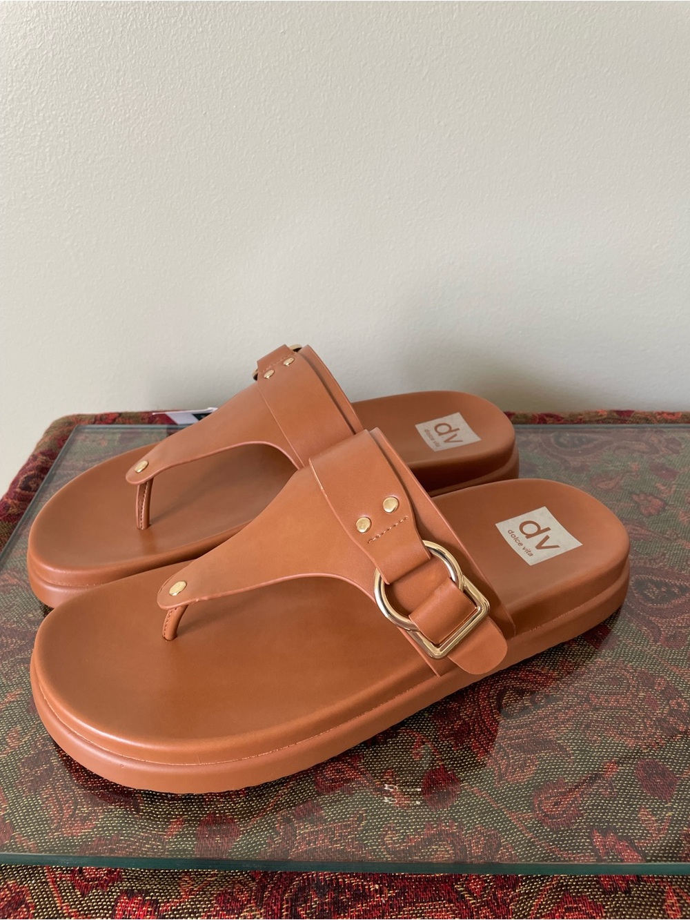 dv by Dolce Vita Tan Comfortable Lightweight Sandals Size 9-10 NWT